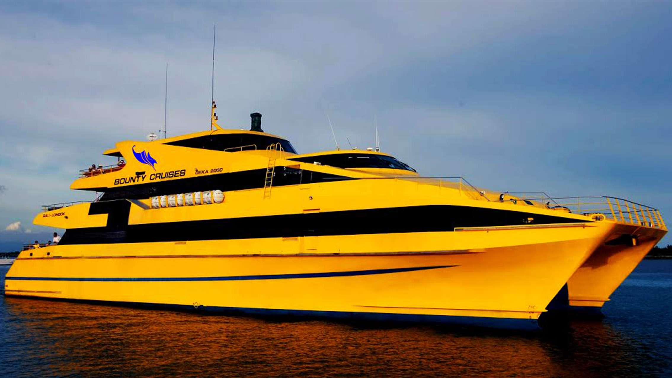 Bali Cruises Yacht At Bali Bounty Day Cruise Ace Bali Adventure